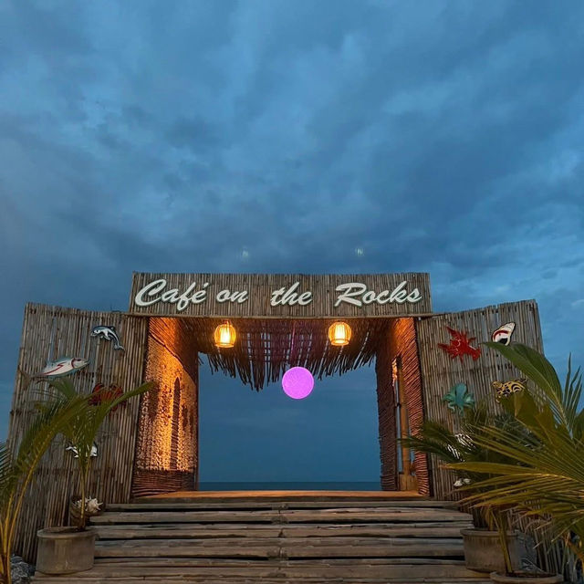 ☕🌊 Café On the Rocks ปากพนัง
