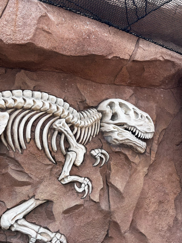 Mammoth Mayhem Awaits at the Ice Age Mammoth Fun Zone!
