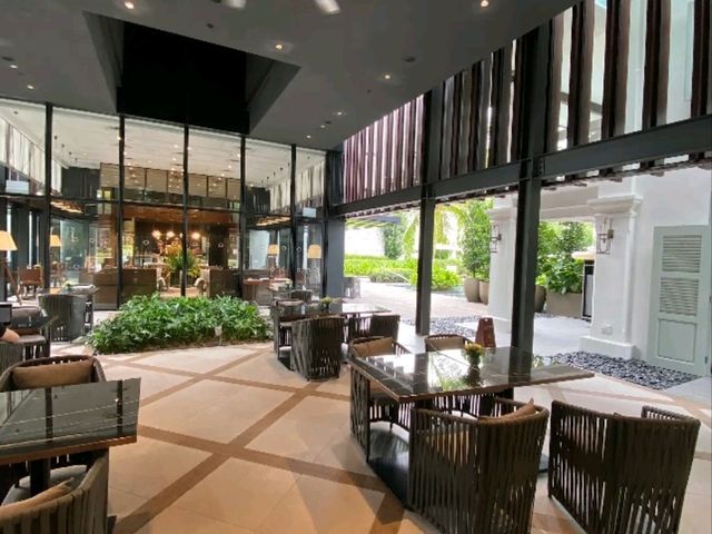 Colonial Elegance and Island Serenity – A Hidden Gem at The Barracks Hotel Sentosa