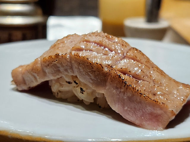 셰프의 손끝에서 빛나는 계절 스시, 부산 심타카이 체험기