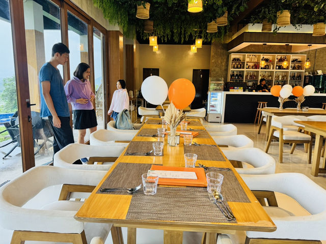 Good Food, Great Company, One Tempat