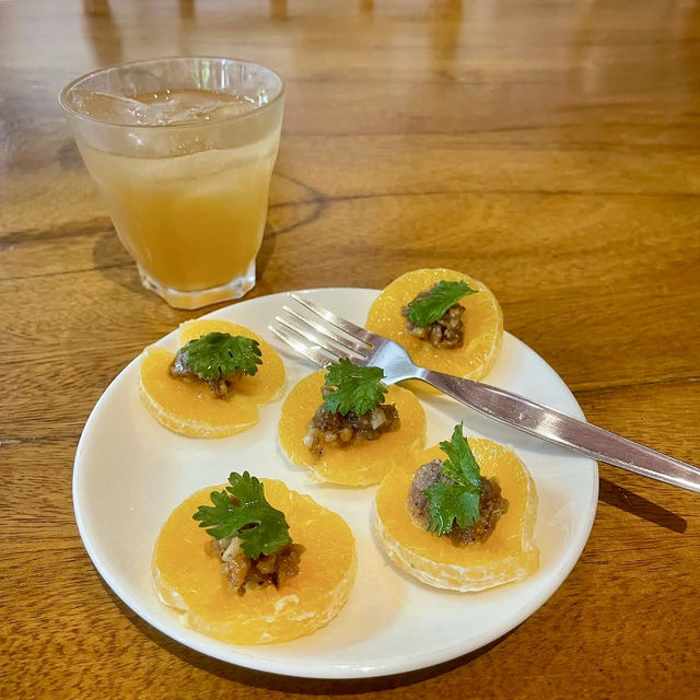 タイ産のハーブティーや手作りケーキが人気のお店🇹🇭