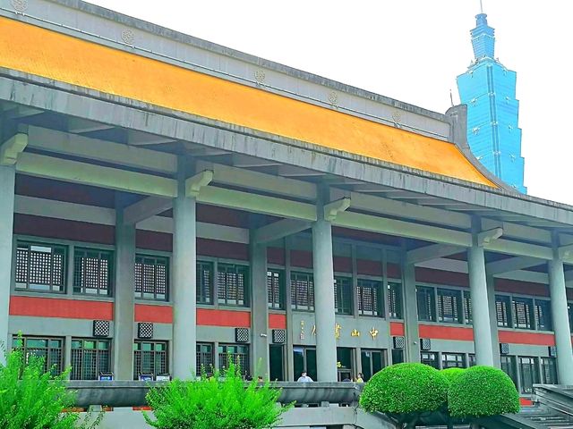 A Monument of Grace and Grandeur