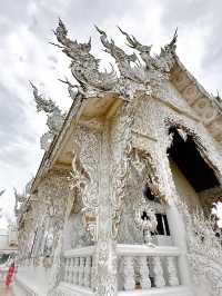 The Taj Mahal of Thailand Wat Rong Khun temple 
