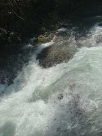 Beyond the Bridge: Explore Xiaoqikong’s Hidden Trails