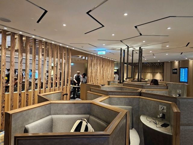 桃園機場第一航廈 Plaza Premium Lounge 探訪體驗:出發前的靜心之所 桃園機場第一航廈 Plaza Premium Lounge 探訪體驗:出發前的靜心之所