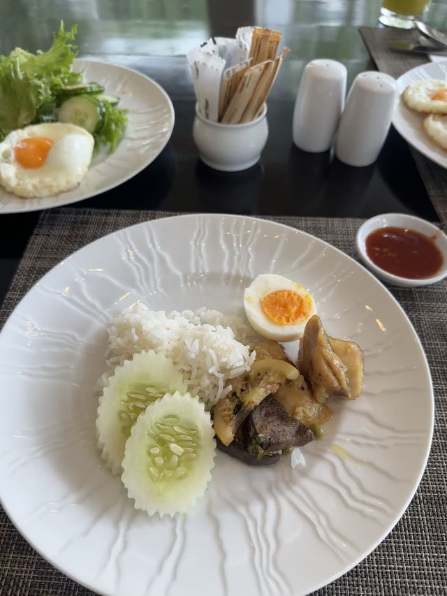 ทริปครอบครัว ✈️ พักผ่อนสไตล์ขาวสะอาดในหัวหิน
