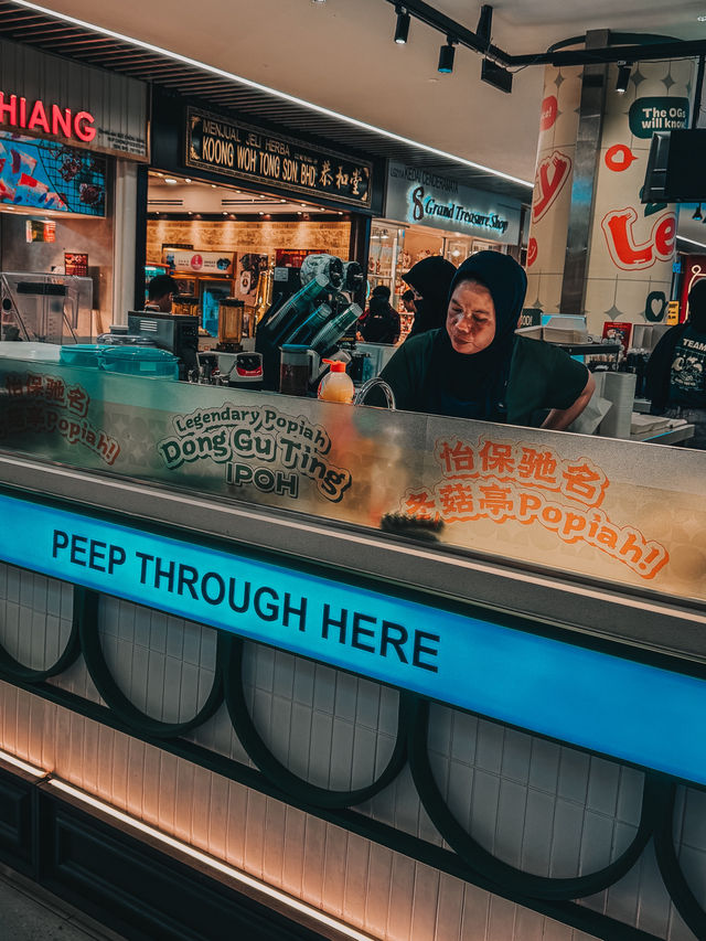 A Local Snack Delight at Bibi’s Popiah, 1 Utama