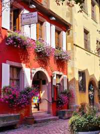 Enchanting Riquewihr: A Timeless Alsatian Gem ✨