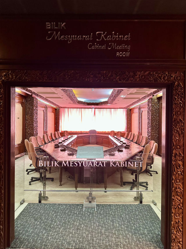 🇲🇾 Memorial Negarawan – Step Inside Malaysia’s Prime Minister’s Office 🏛️
