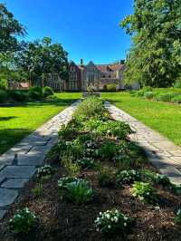🌸 Salisbury House & Gardens – A Hidden Gem in Des Moines 🌸