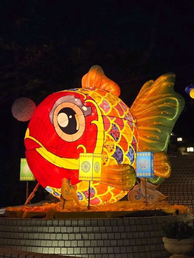 🌃金鐘香港公園2025中秋「巨兔金魚」燈飾等你嚟打卡 🌃金鐘香港公園2025中秋「巨兔金魚」燈飾等你嚟打卡