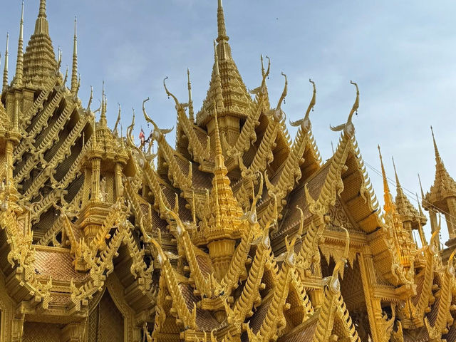 วัดจันทร์ตะวันตก วัดสวยเมืองสองแค 🤩