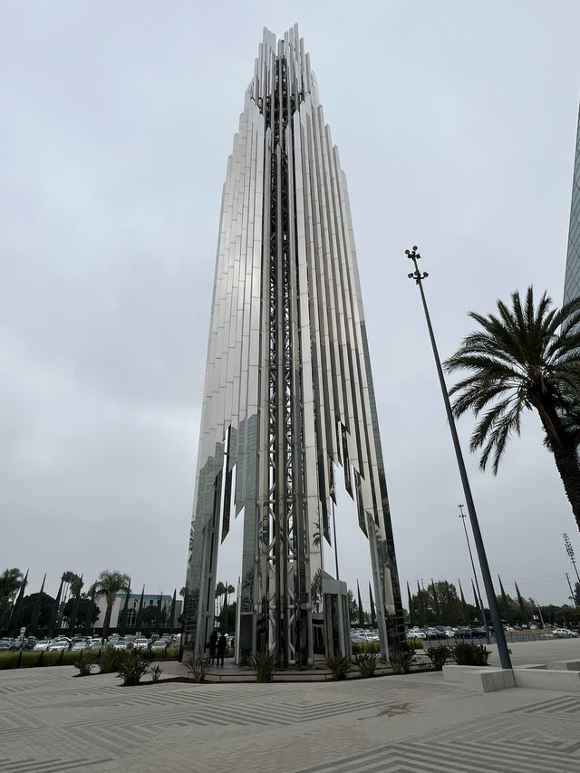 Christ Cathedral โบสถ์สวยอลังการใน California
