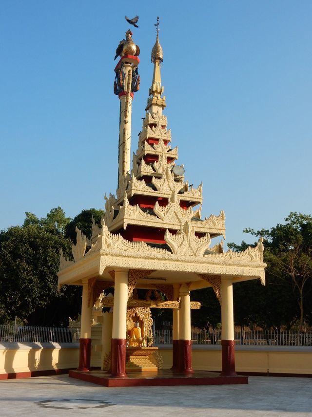 Maha Wizaya Pagoda
