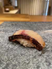 鮮味雙重奏：海膽與中拖羅