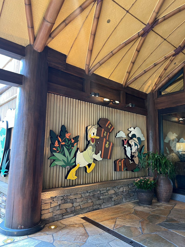 Disney Explorers Lodge