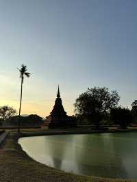 เยือนอุทยานประวัติศาสตร์สุโขทัย🚲🏰