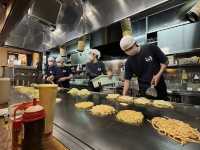 🍽️ Nagataya — The Soul of Hiroshima’s Okonomiyaki Tradition
