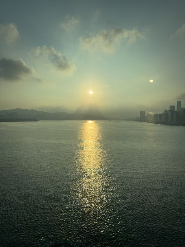 180度全維港海景酒店！對住大海共眠好舒服！