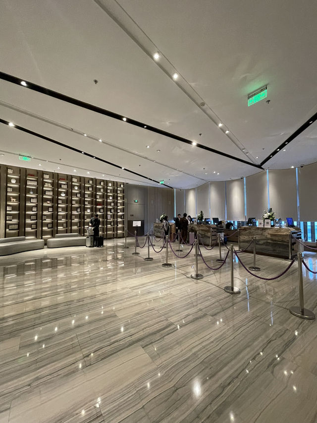 상해 호텔 아직도 고민하세요? 후회없는 선택, 콘래드 상하이 🏨✨