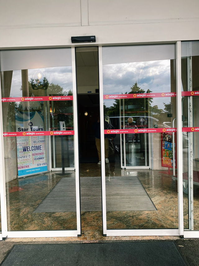 Adagio Apart-Hotel – Budget-Friendly and Decent Stay 🏨💰