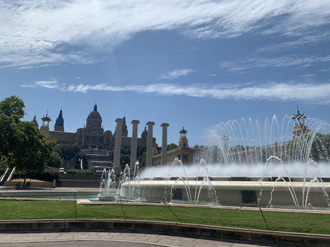 Barcelona Is Calling: Iconic Sights & Epic Vibes 🇪🇸🔥 Barcelona Is Calling: Iconic Sights & Epic Vibes 🇪🇸🔥