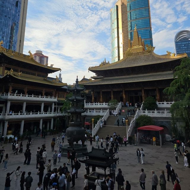 Shanghai Weekend Vibes: Neon Nights, Dreamy Eats & Disney Magic ⭐️🏮 Shanghai Weekend Vibes: Neon Nights, Dreamy Eats & Disney Magic ⭐️🏮