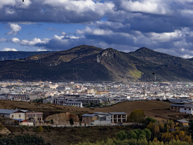 송찬림사 정상에서 내려다본 자연의 모습