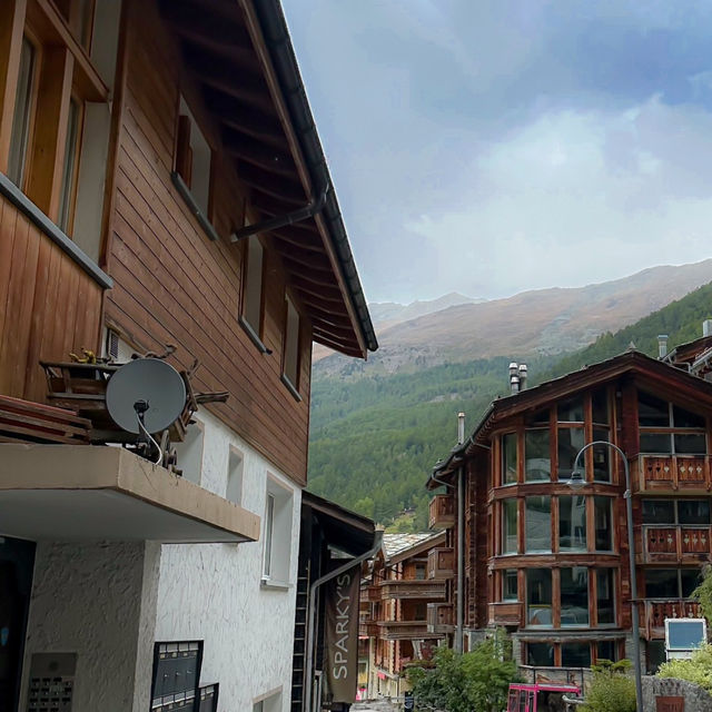 🏔️✨ ZERMATT ALPINE ESCAPE — THE SWISS VILLAGE OF PURE MAGIC 🇨🇭❄️