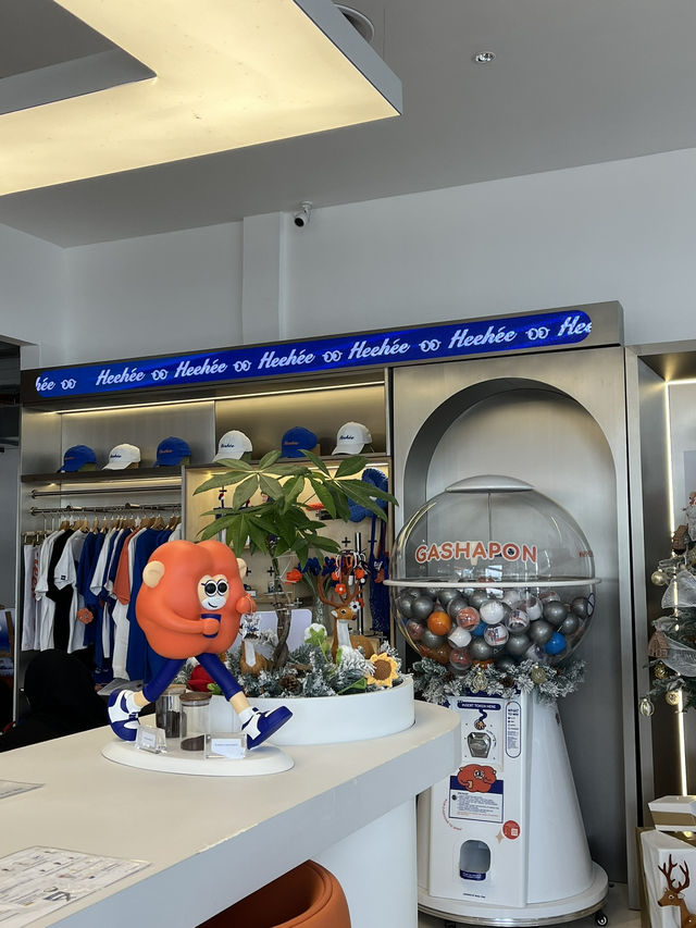 Chill Vibes & Sweet Bites at HeeHee Café, Langkawi 🍰☕✨ Chill Vibes & Sweet Bites at HeeHee Café, Langkawi 🍰☕✨