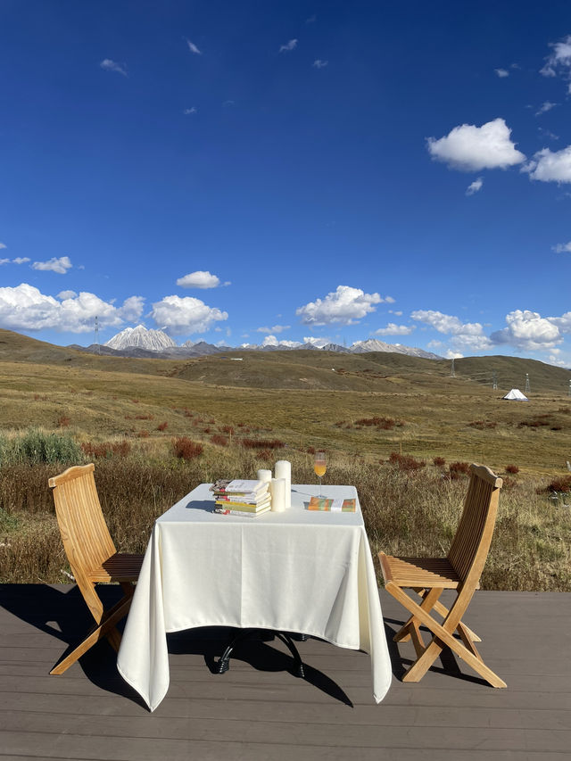 คาเฟ่เล็ก ๆ ที่ซ่อนตัวอยู่กลางธรรมชาติ คาเฟ่เล็ก ๆ ที่ซ่อนตัวอยู่กลางธรรมชาติ