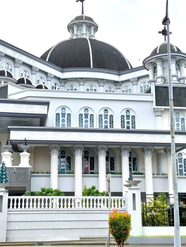 White Dome Wonders🤍 White Dome Wonders🤍