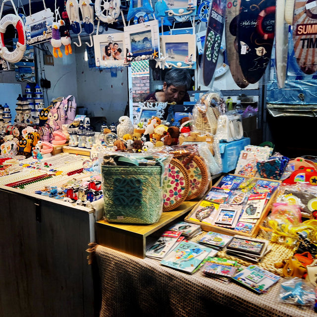 Refresh Your Morning at Eluanbi Lighthouse Before Christmas Shopping Refresh Your Morning at Eluanbi Lighthouse Before Christmas Shopping