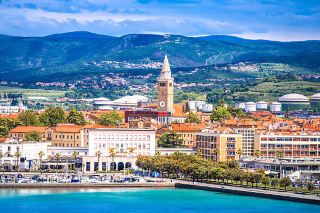 Koper: Slovenia’s Oldest Coastal City with Italian Vibes 🇸🇮✨