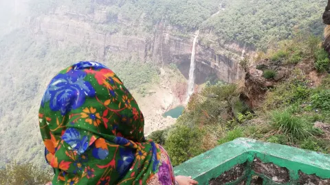 ⛰️ Standing Above the Clouds: Breathtaking Nohkalikai Falls  — traveler post in Meghalaya