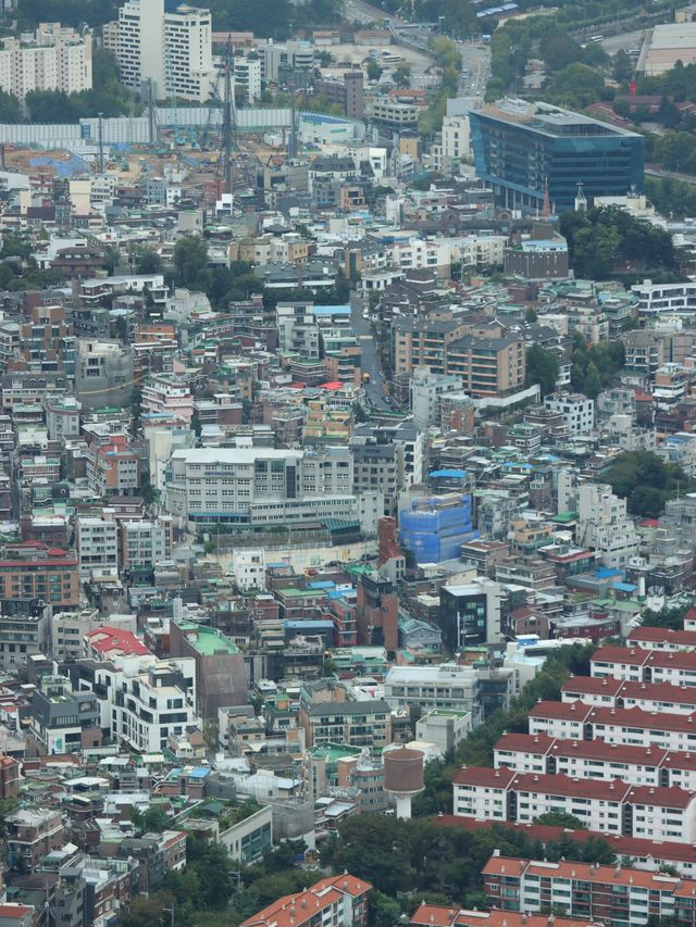 Viewpoints from the Seoul Tower 🌁🏙️