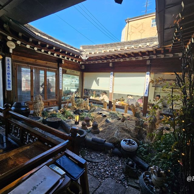 Explore old Korea for Cheap