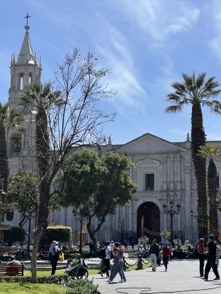 Views of Volcanoes in Arequipa, Peru 🇵🇪