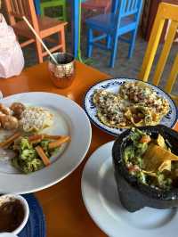 カンクン🇲🇽カラフルで可愛いレストラン🌮