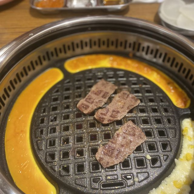 餐廳設有小朋友遊樂場 是大人的天堂 @炑八韓烤親子餐廳