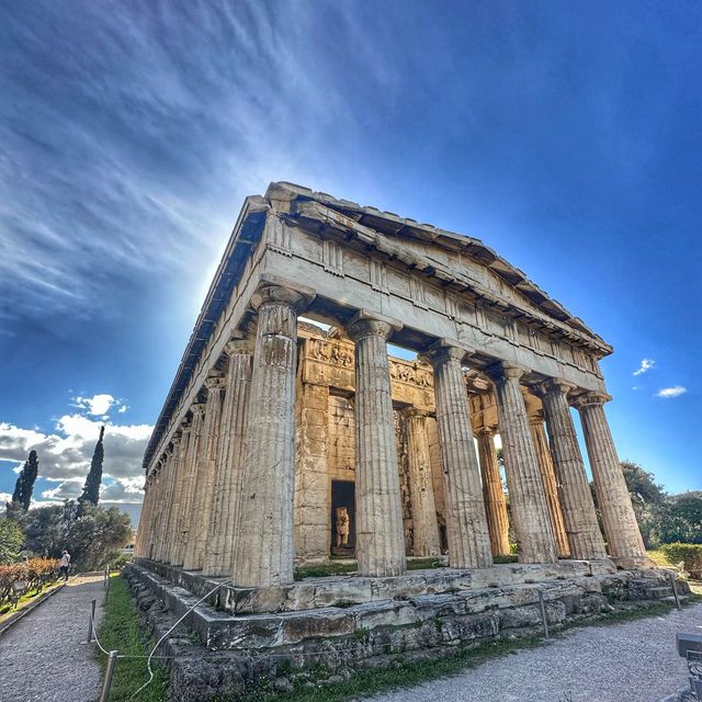 Hephaisteion: The well-preserved temple