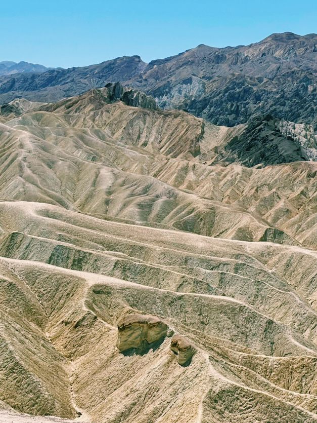 Death Valley National Park – Earth’s Most Extreme Theme Park! 🌞🏜️