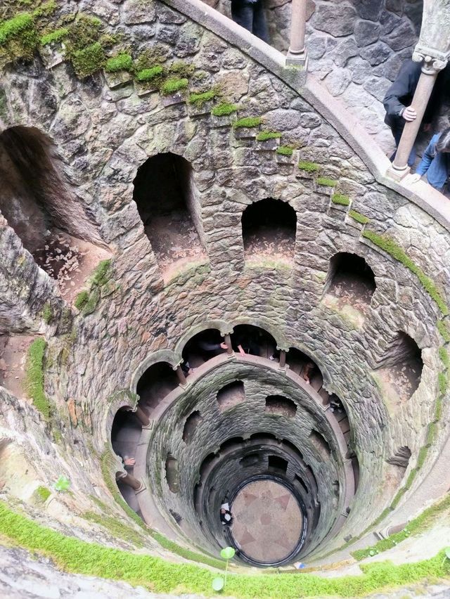 🔄 The Initiation Well: A Mystical Descent in Sintra 🕳️✨