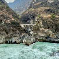 TIGER LEAPING GORGE | MYSTIC TRAILS