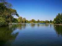 London’s Regent’s Park: Nature and City in Harmony