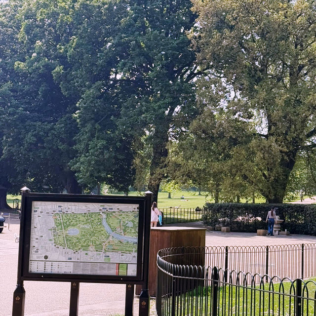 🌿👑 Royal Strolls: Exploring Central London’s Regal Green Spaces