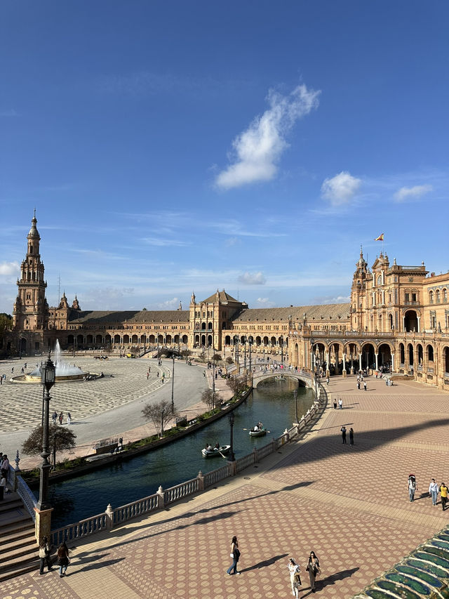 YOU CAN’T MISS THIS! MOST BEAUTIFUL LANDMARK IN SPAIN! 