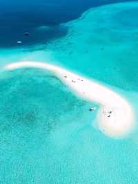 Maldives Snorkeling: Dive into a Colorful Underwater Paradise