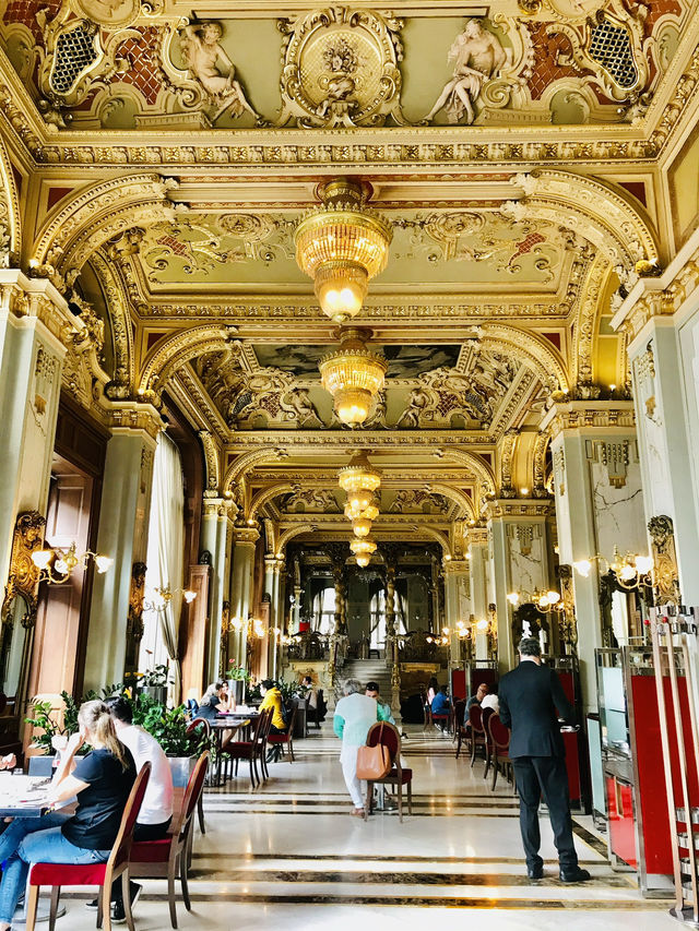 Review of Hotel New York Budapest: A Luxurious Icon You Can’t Miss